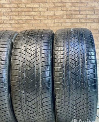 Pirelli Scorpion Winter 275/45 R21