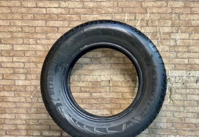 Goodyear UltraGrip Performance Gen-1 215/70 R16