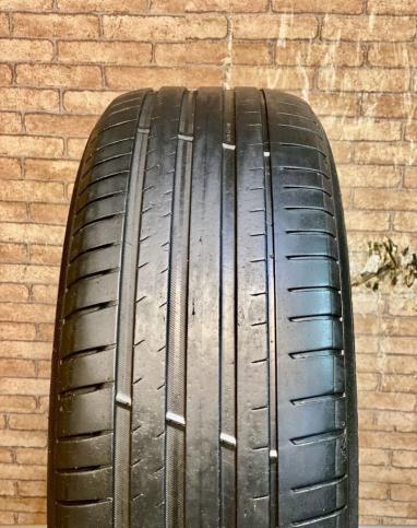 Michelin Pilot Sport 4 SUV 235/65 R17