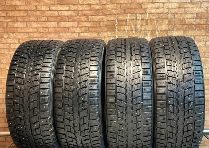 Dunlop SP Winter Ice 01 215/50 R17