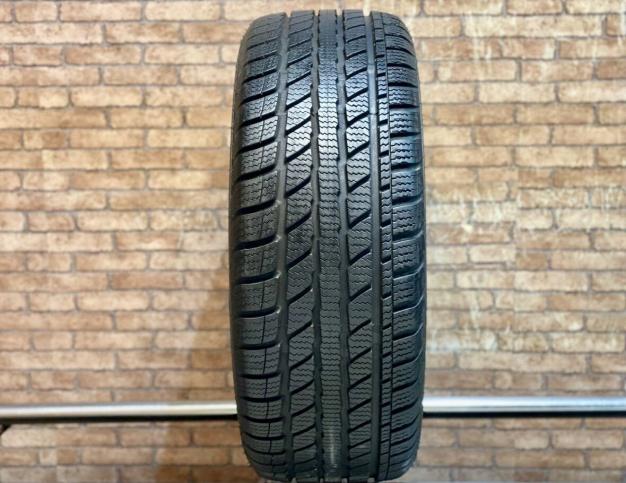 GT Radial Champiro WT-AX 235/55 R17