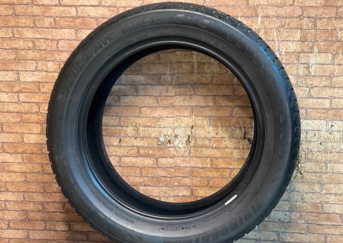 Bridgestone Blizzak LM-25 4x4 265/50 R20