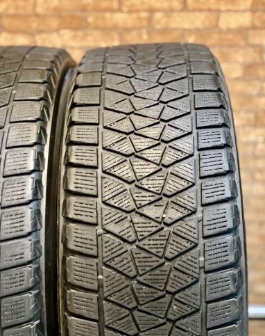 Bridgestone Blizzak DM-V2 225/60 R17