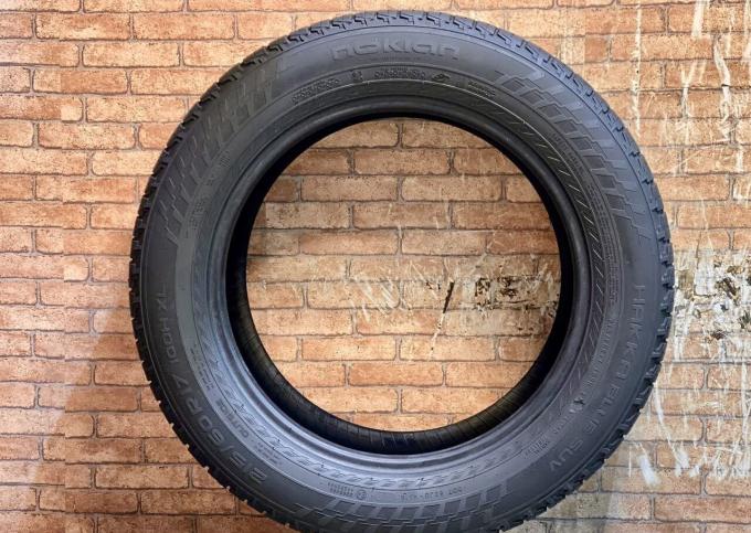 Nokian Tyres Hakka Blue SUV 215/60 R17