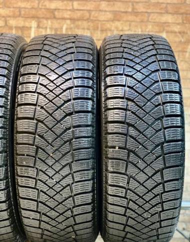 Pirelli Ice Zero FR SUV 215/65 R17