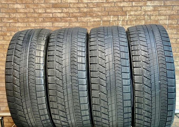 Bridgestone Blizzak VRX 245/45 R19