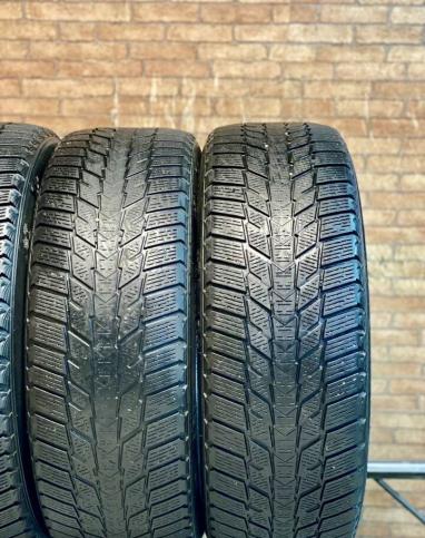 Nexen Winguard Ice Plus 215/60 R17