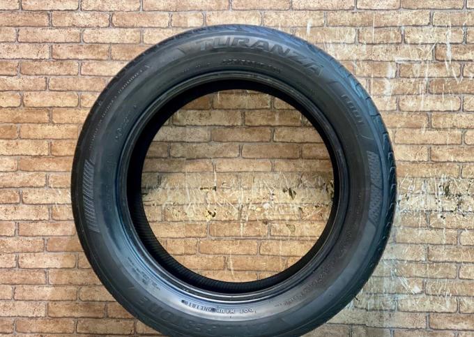 Bridgestone Turanza T001 225/55 R17