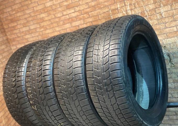 Bridgestone Blizzak LM-25 4x4 215/60 R17