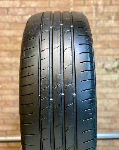 Nexen N'Fera SU1 215/60 R16