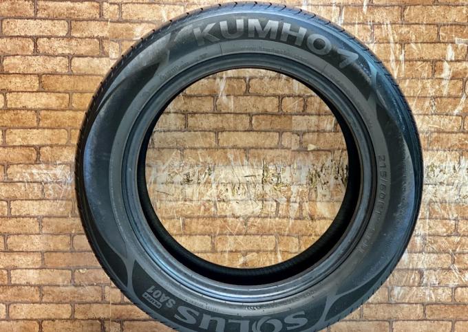 Kumho Solus SA01 KH32 215/60 R17