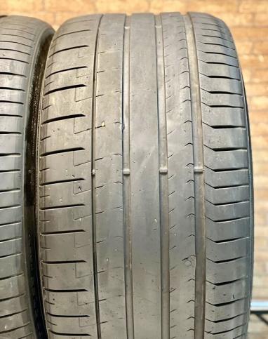 Pirelli P Zero PZ4 315/30 R22