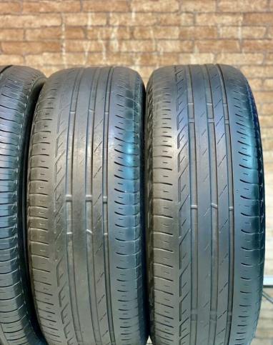 Bridgestone Turanza T001 215/60 R16