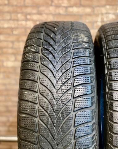 Goodyear UltraGrip Ice 2 215/60 R16