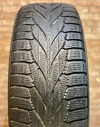 Nokian Tyres Hakkapeliitta R2 SUV 235/65 R17