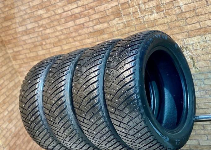 Goodyear Ultragrip Ice Arctic 185/60 R15