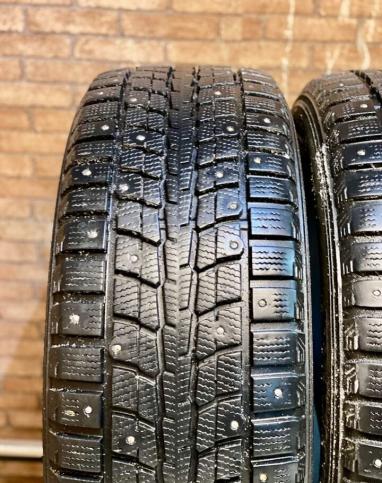 Dunlop SP Winter Ice 01 235/55 R17