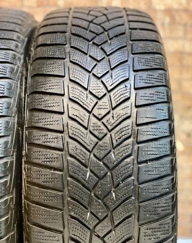 Goodyear UltraGrip Performance Gen-1 215/55 R17