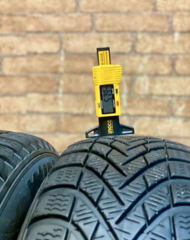 Pirelli Winter Cinturato 165/65 R15