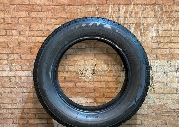 Bridgestone Blizzak Spike-02 205/60 R16