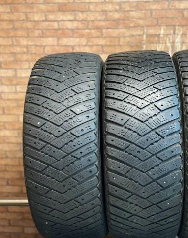 Goodyear Ultragrip Ice Arctic 225/55 R17