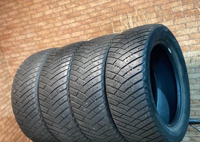Goodyear Ultragrip Ice Arctic 225/55 R17