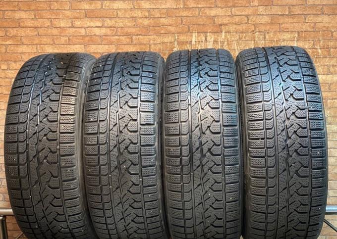 Kumho I'Zen RV KC15 235/55 R18