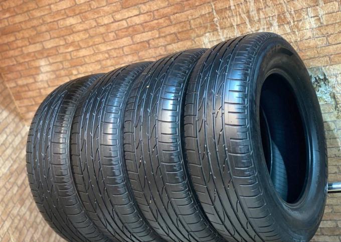 Bridgestone Dueler H/P Sport 215/65 R16