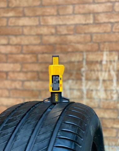 Michelin Primacy 4 215/55 R16