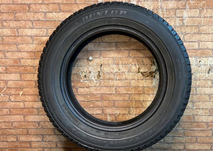 Dunlop SP Winter Ice 01 205/60 R16