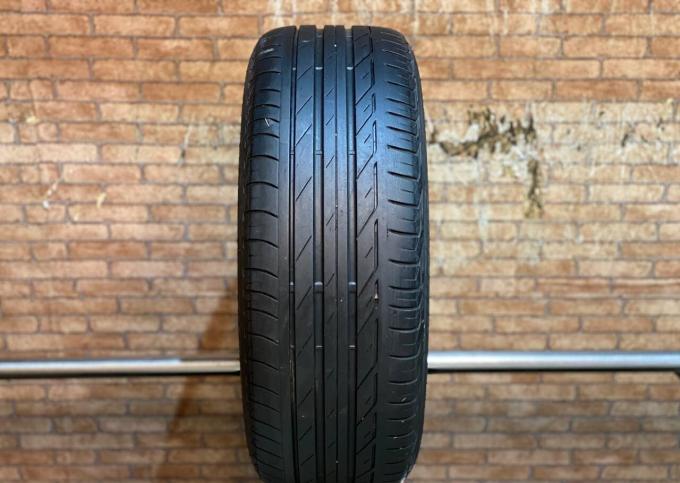 Bridgestone Turanza T001 205/55 R16