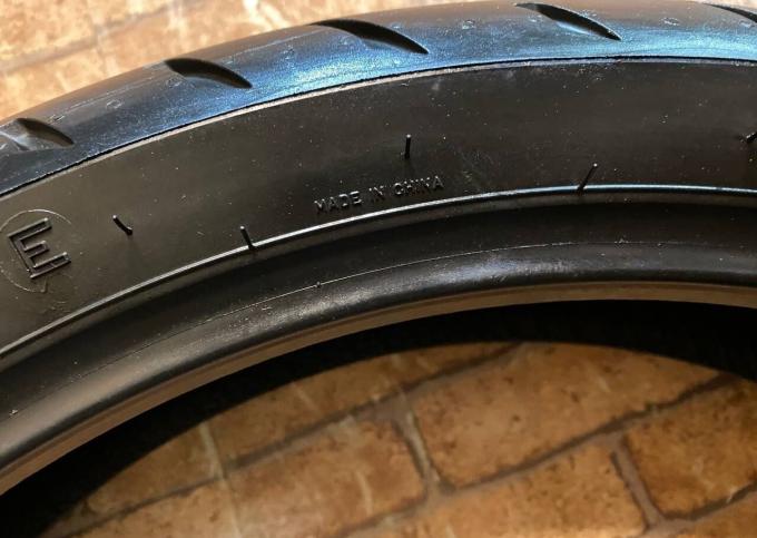 Мотошина 120/70 R17 Metzeler Roadtec 01 No553