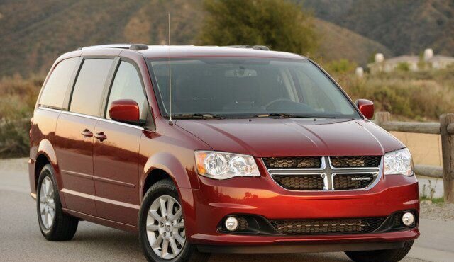 Лобовое стекло Dodge Caravan 1234