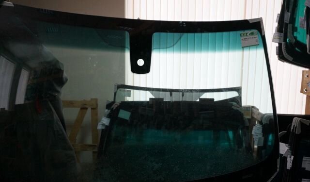 Лобовое стекло BMW F10 12- с датчиком дождя (бмв) 1234