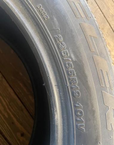 Bridgestone Dueler H/L 33 235/55 R19