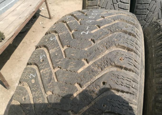 Goodyear UltraGrip 500 225/65 R17