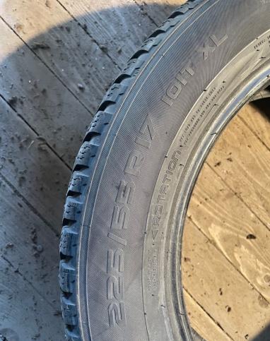 Nokian Tyres Hakkapeliitta 8 225/55 R17