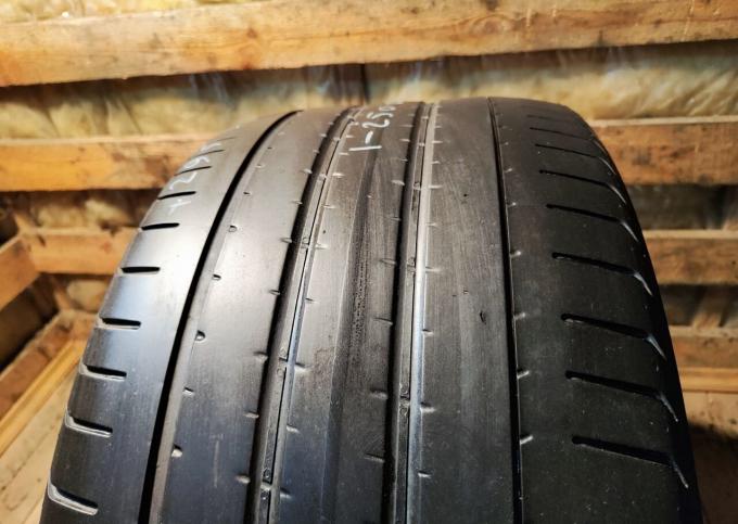 Pirelli P Zero 295/35 R21