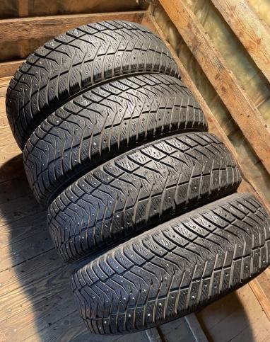 Yokohama Ice Guard IG65 215/60 R17