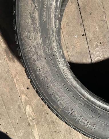 Nokian Tyres Hakkapeliitta 9 225/55 R17