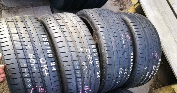 Pirelli P Zero 255/40 R21