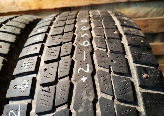 Dunlop SP Winter Ice 01 265/65 R17