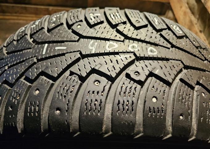 Nokian Tyres Hakkapeliitta 5 235/50 R18