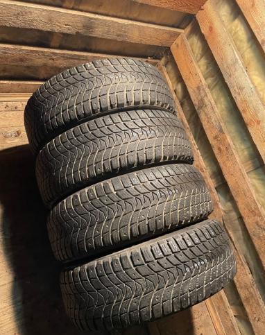 Michelin X-Ice North 3 215/60 R16