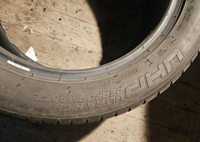 Tigar UHP Ultra High Performance 215/55 R17 98W