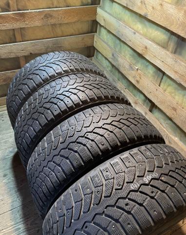 Bridgestone Blizzak Spike-01 235/55 R17