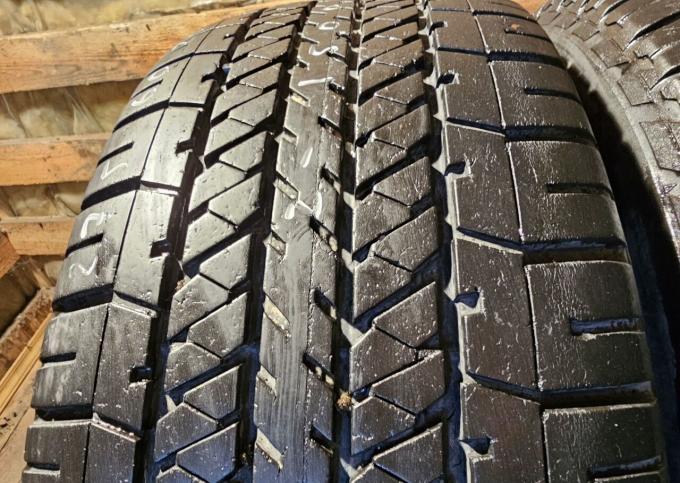 Bridgestone Dueler H/T 684II 275/60 R20