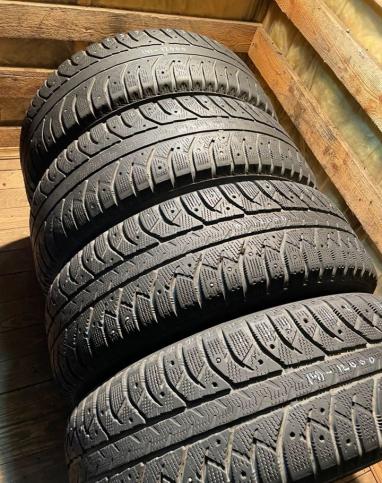 Bridgestone Ice Cruiser 7000 235/65 R17