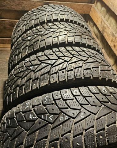 Dunlop SP Winter Ice 02 215/70 R16