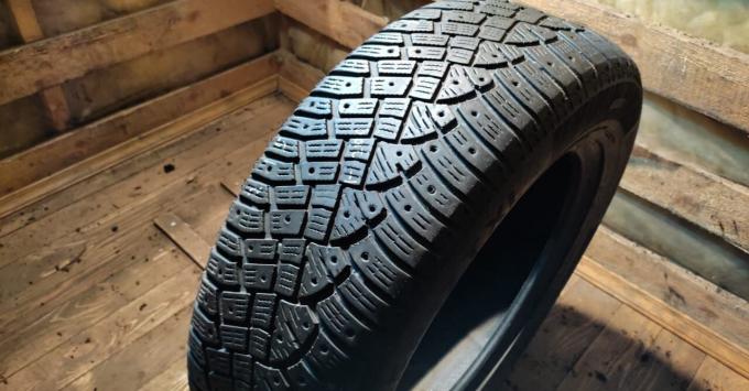 Continental IceContact 2 215/65 R17